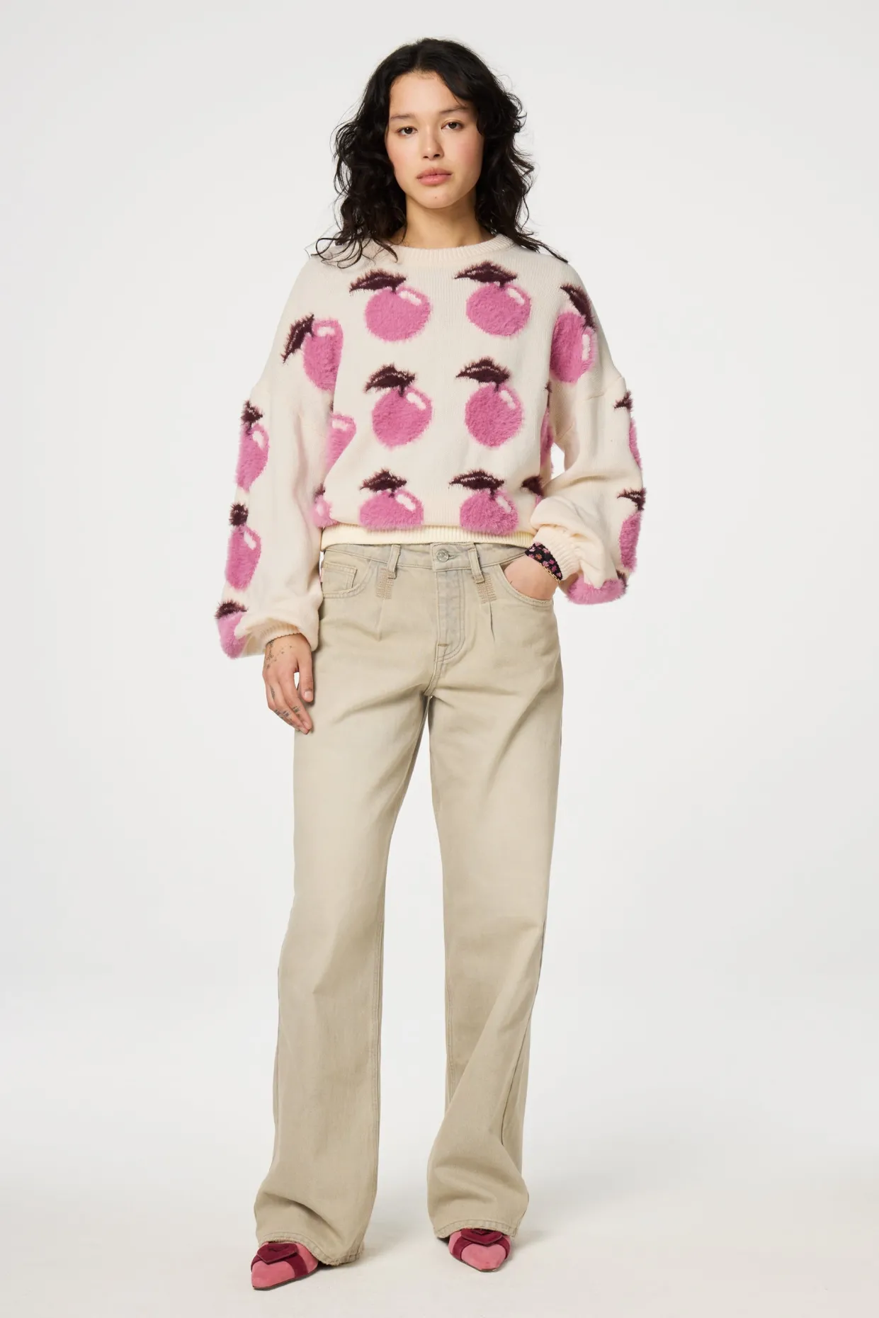 Apple Pullover