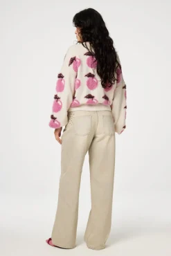 Apple Pullover