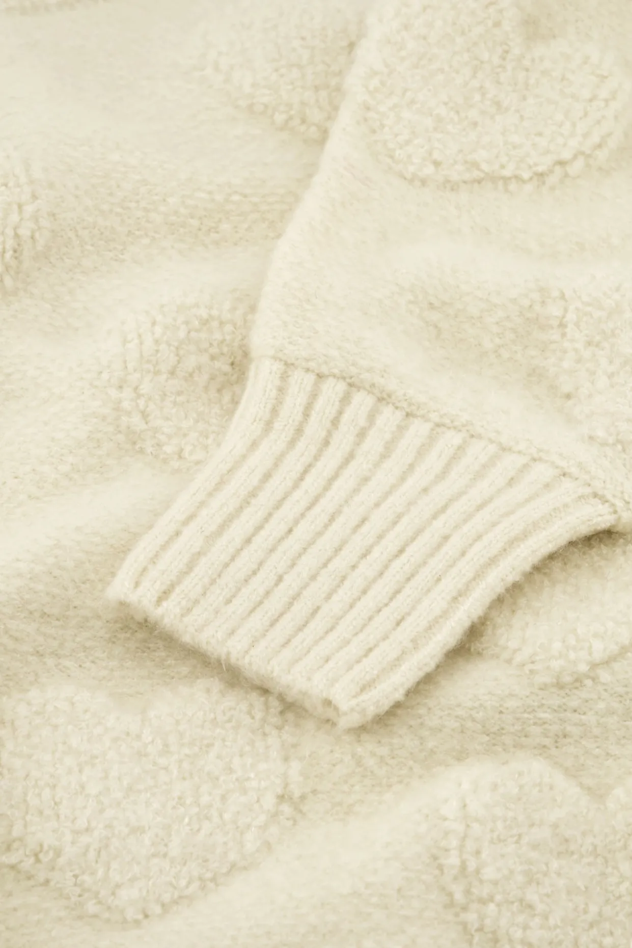Bibian Heart Pullover