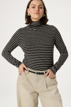 Cut It Out Small Heart Belt