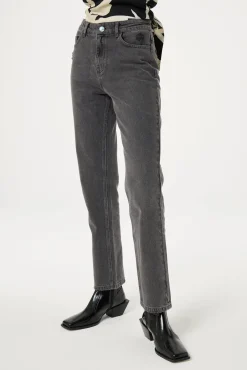 Lola Straight Jeans