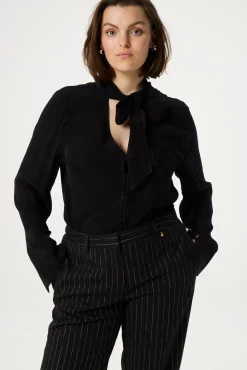 Minoes Blouse