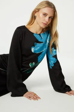 Shika Dress