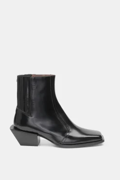 Tika Boot